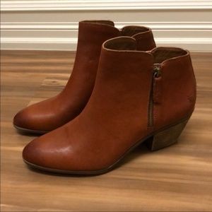New Frye Addie Double Zip Boots Women’s Size 9.5